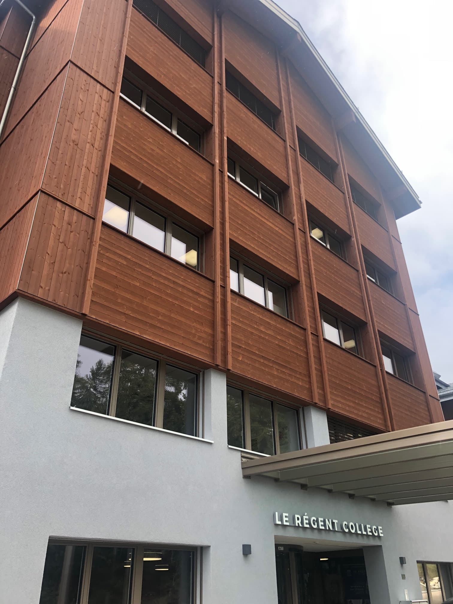 Le Régent Crans-Montana College訪問(現地サポート)