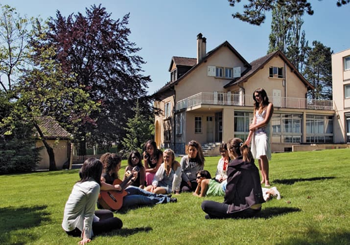 お客様の声:コレージュ ド レマン校に留学されていた滝島様