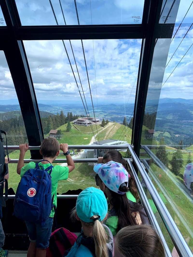 【2023年3月時点】スイスのサマースクール渡航同行の空き状況について